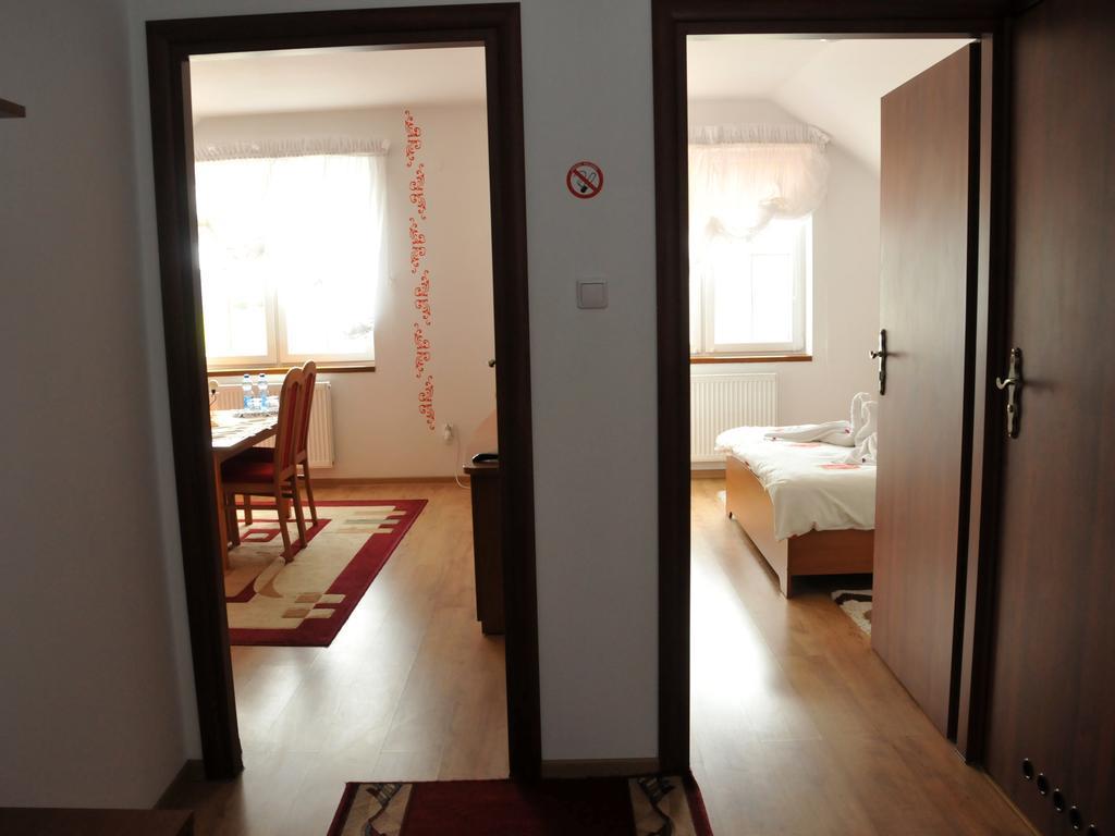 Hotel Restauracja Lorenzo Stopnica Room photo
