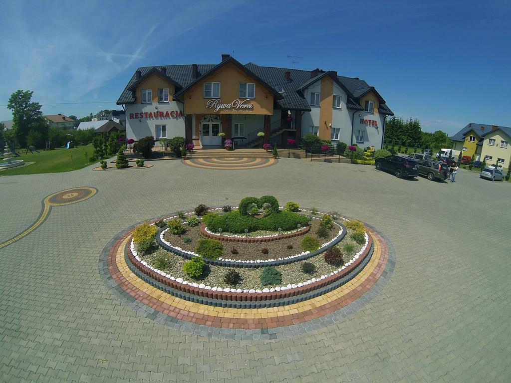 Hotel Restauracja Lorenzo Stopnica Exterior photo