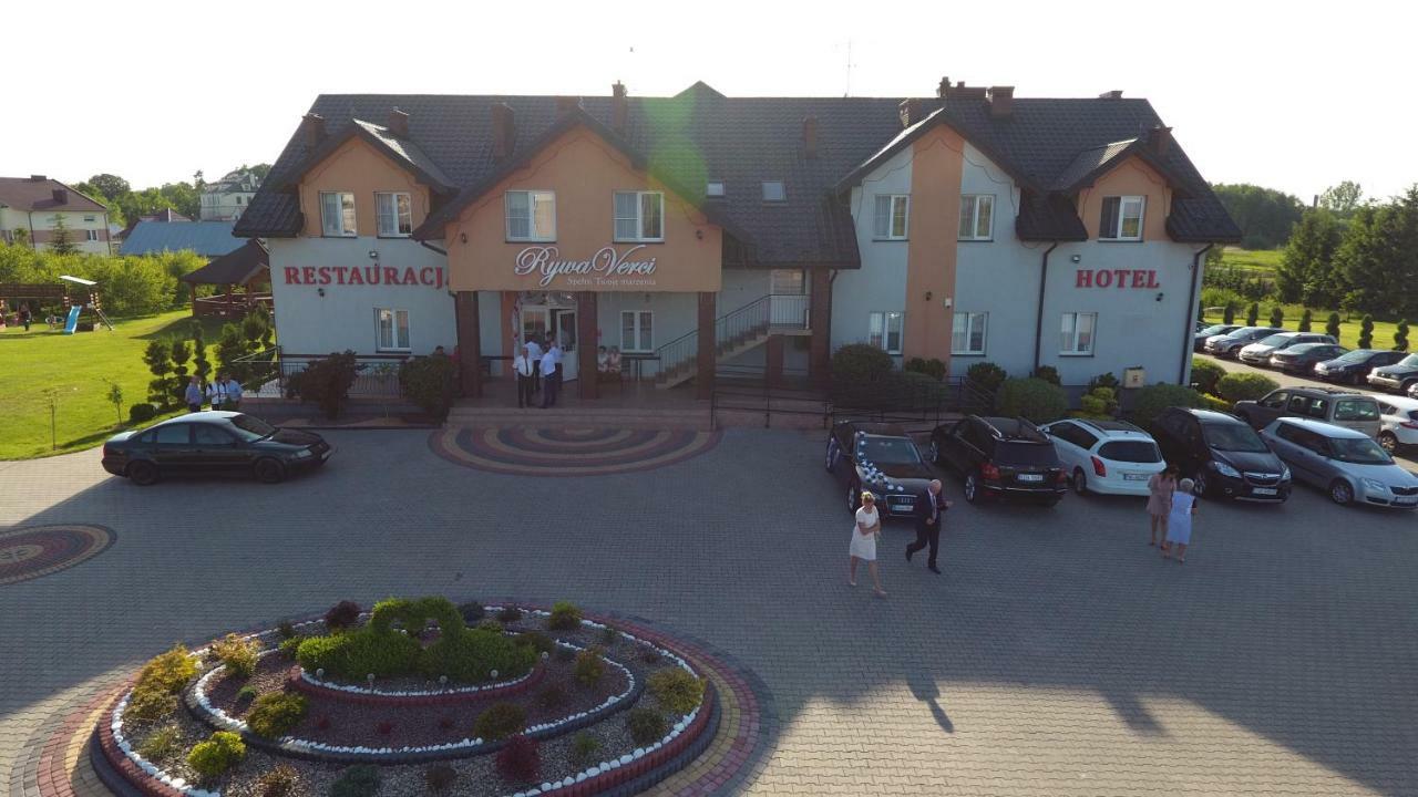 Hotel Restauracja Lorenzo Stopnica Exterior photo